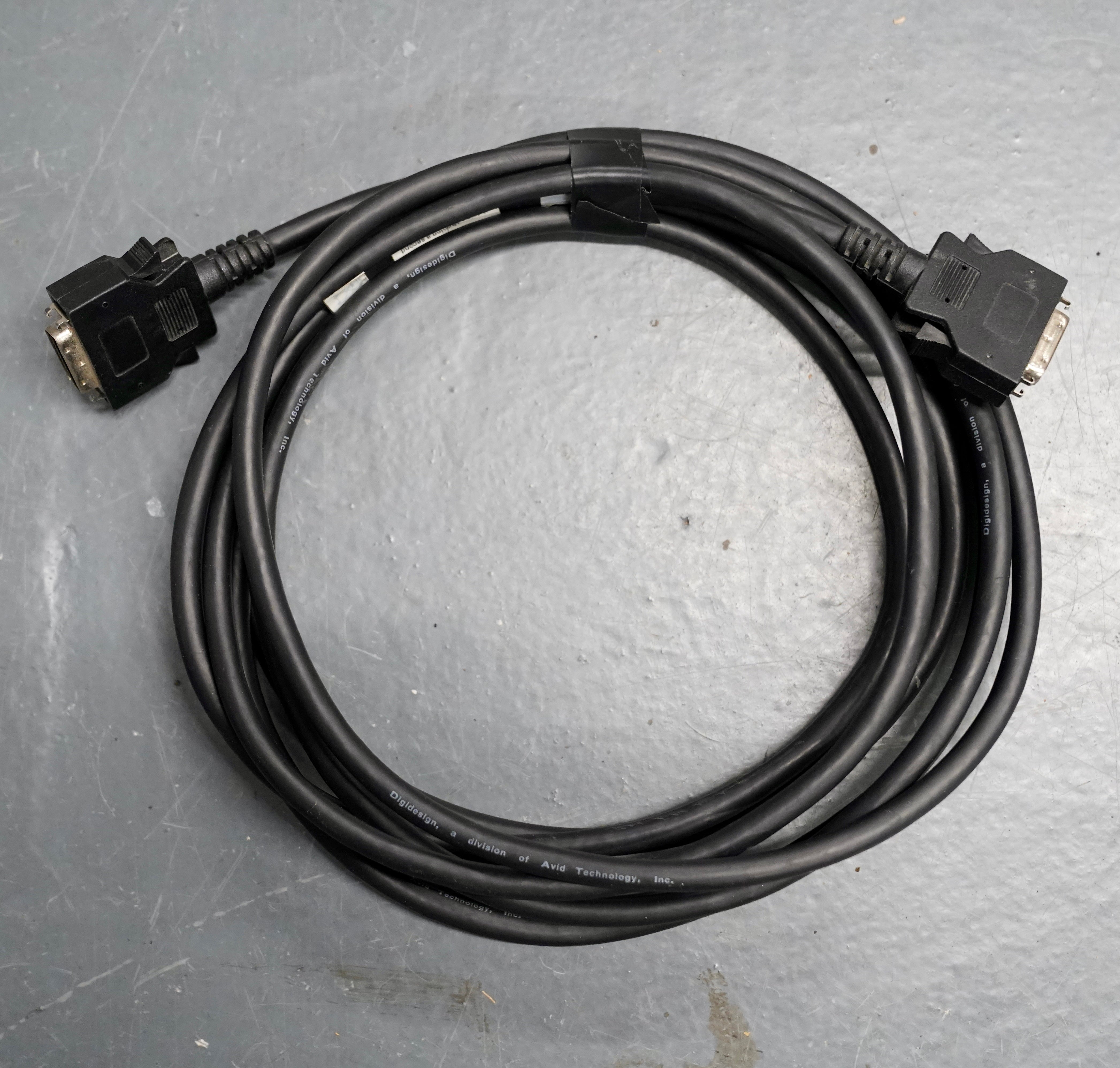 再再販 【美品】AVID DigiLink Cable 12feet（約3.6m） | dtsbuilders.com