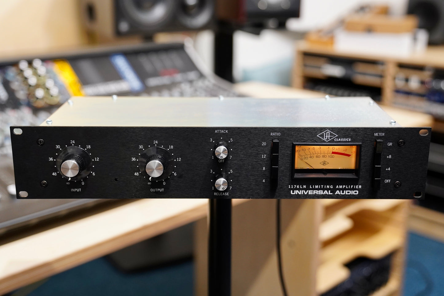 Universal Audio 1176LN Limiting Amplifier