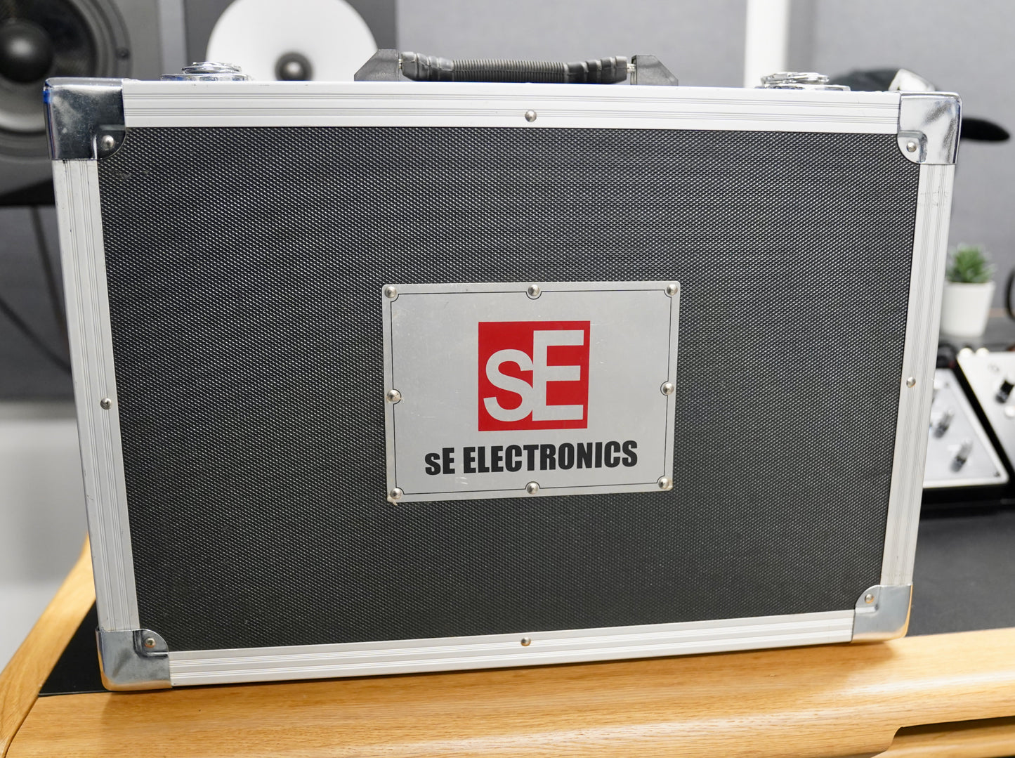 sE Electronics Z5600A II
