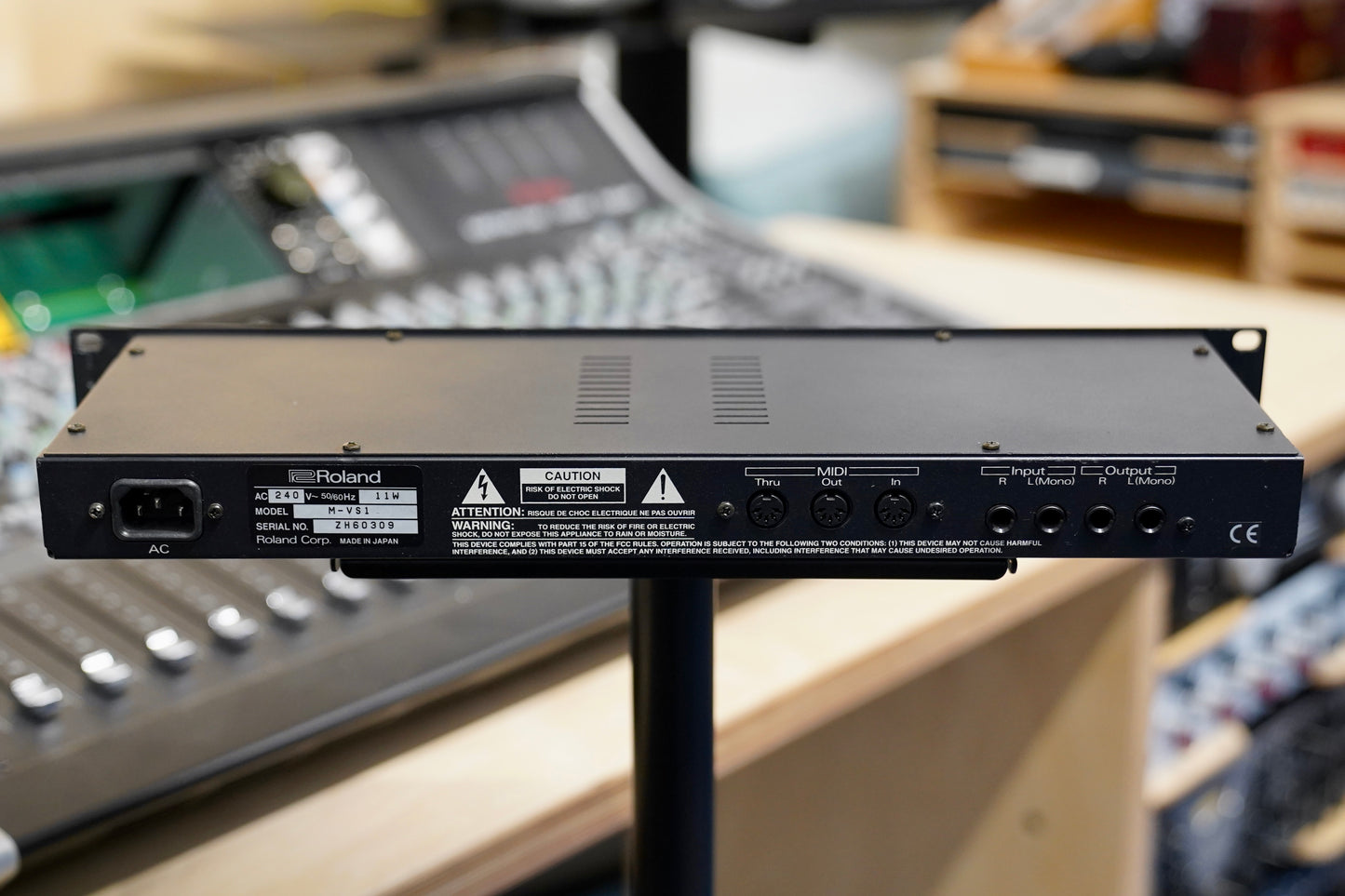 Roland M-VS1 Vintage Synth Sound Expansion Rack Module