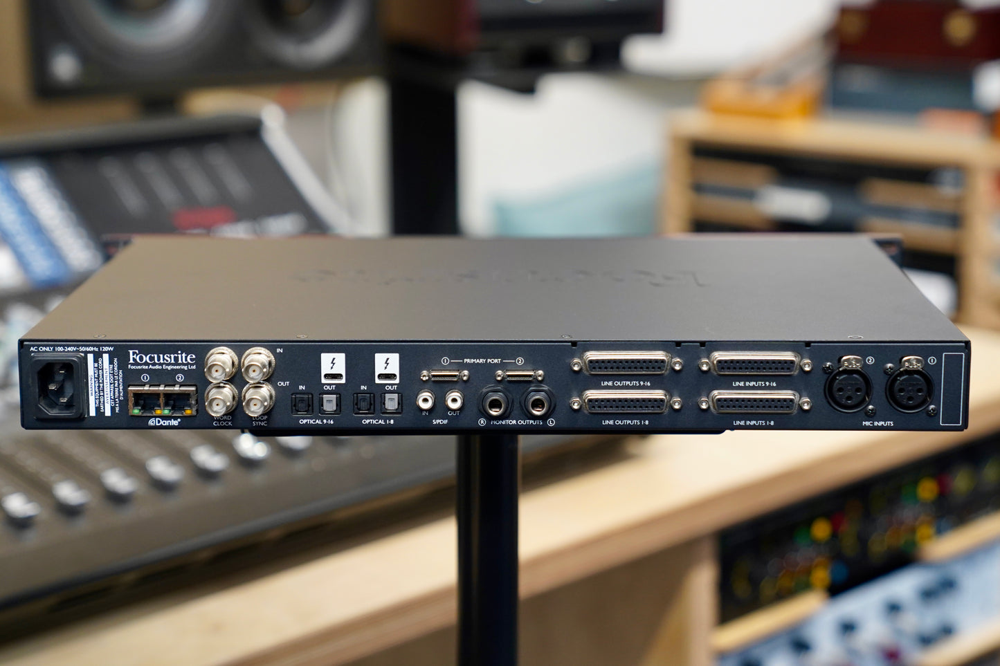 Focusrite Red 16Line