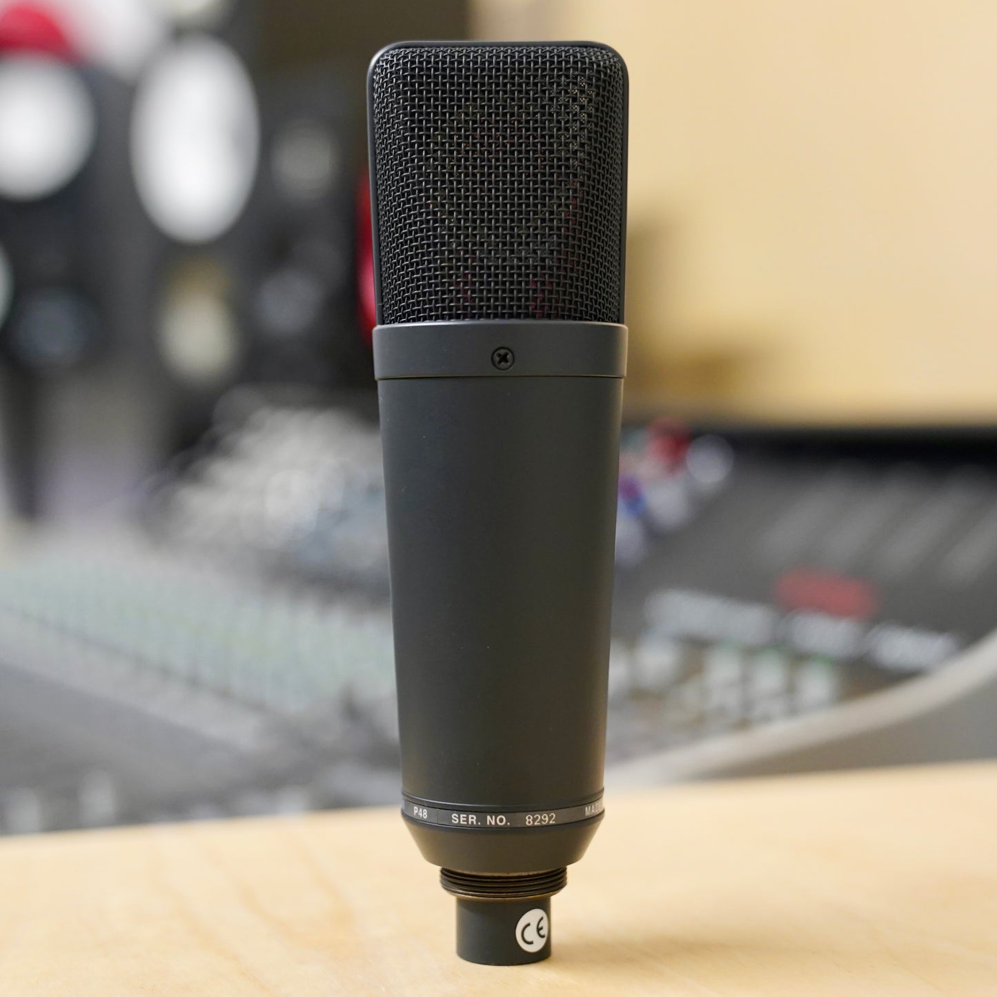 Neumann TLM 193