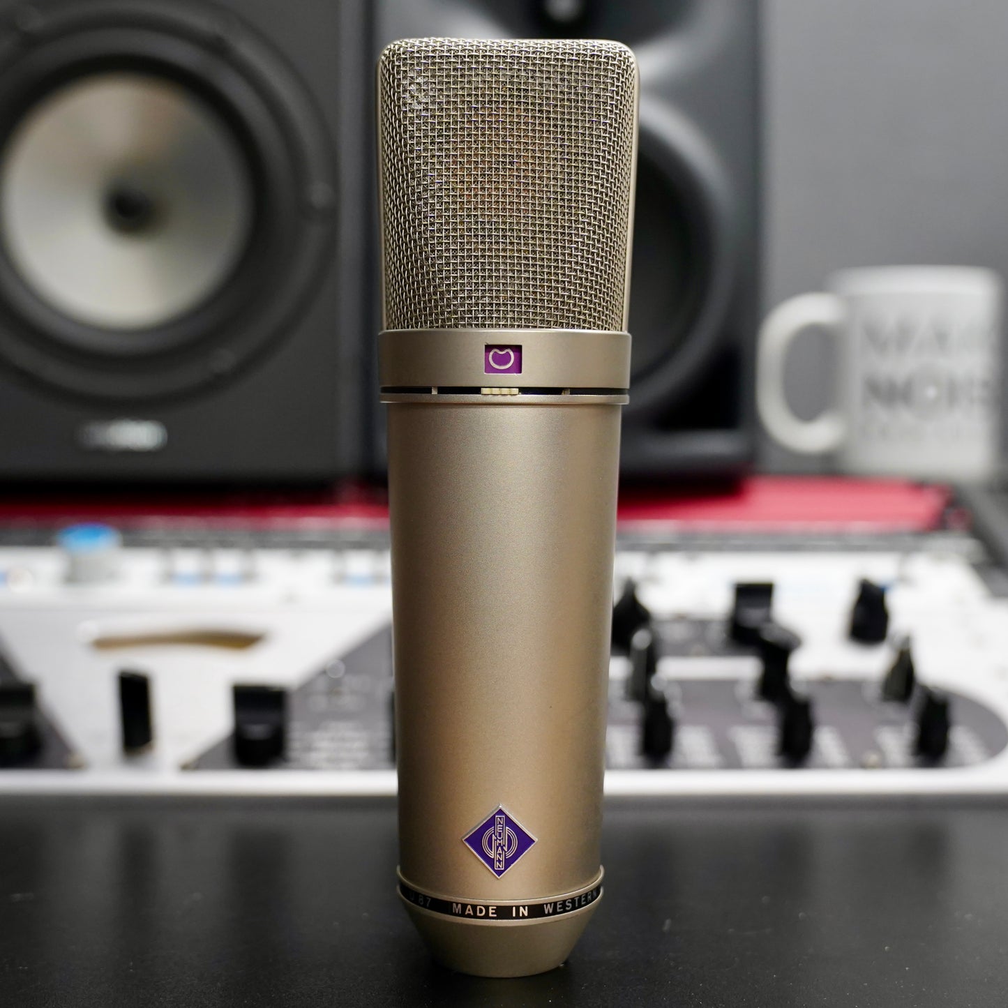 Neumann U87 (1976)