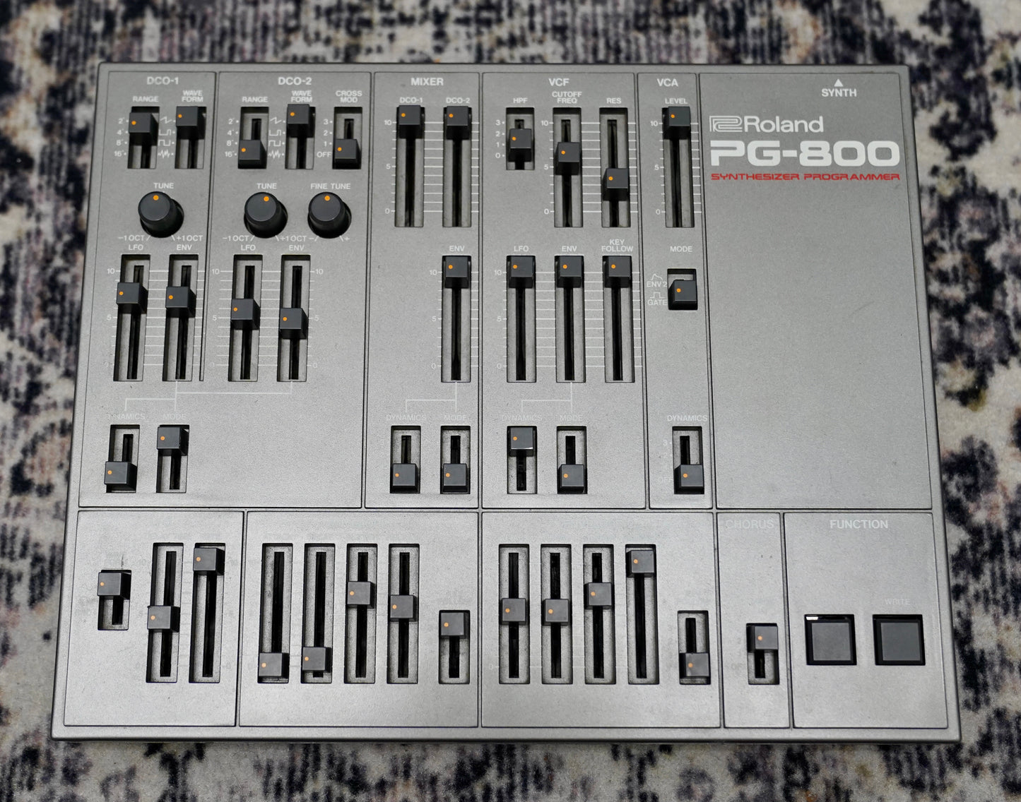 Roland JX8P w/ PG800