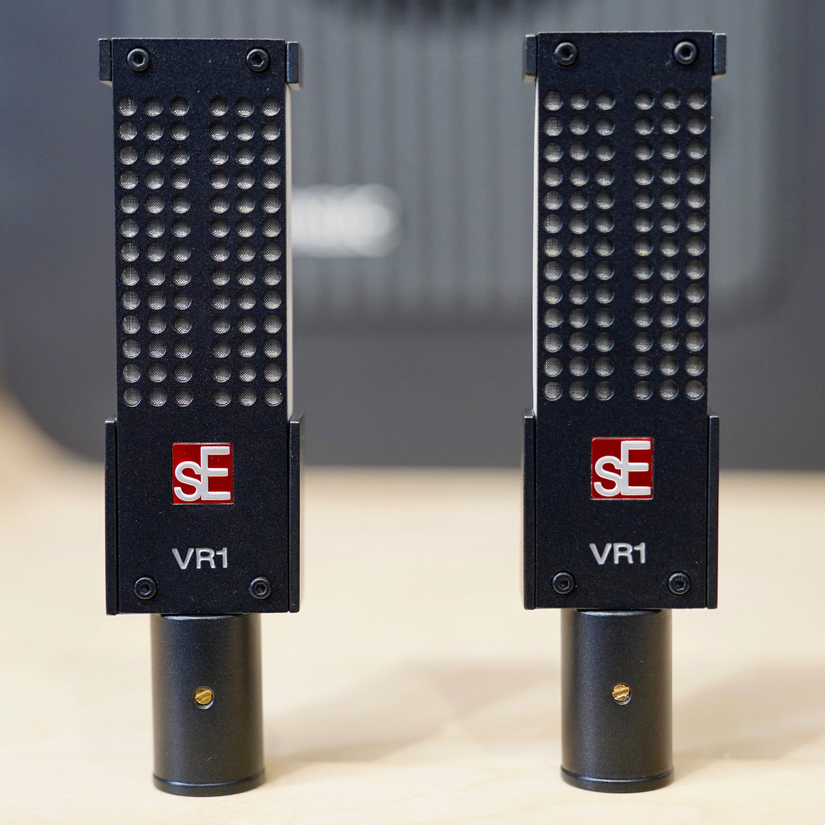 sE Electronics Voodoo VR1 Passive Ribbon Microphone (Pair)