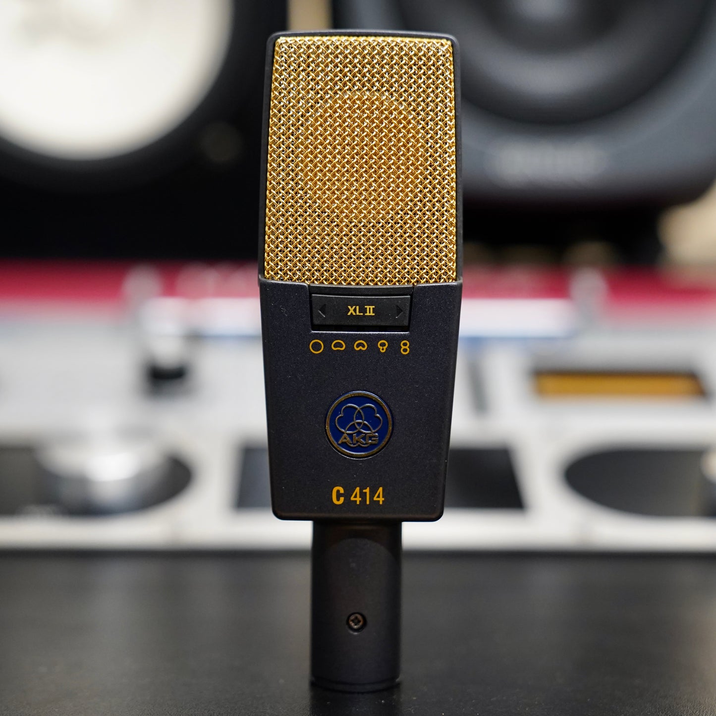 AKG C414 XL II