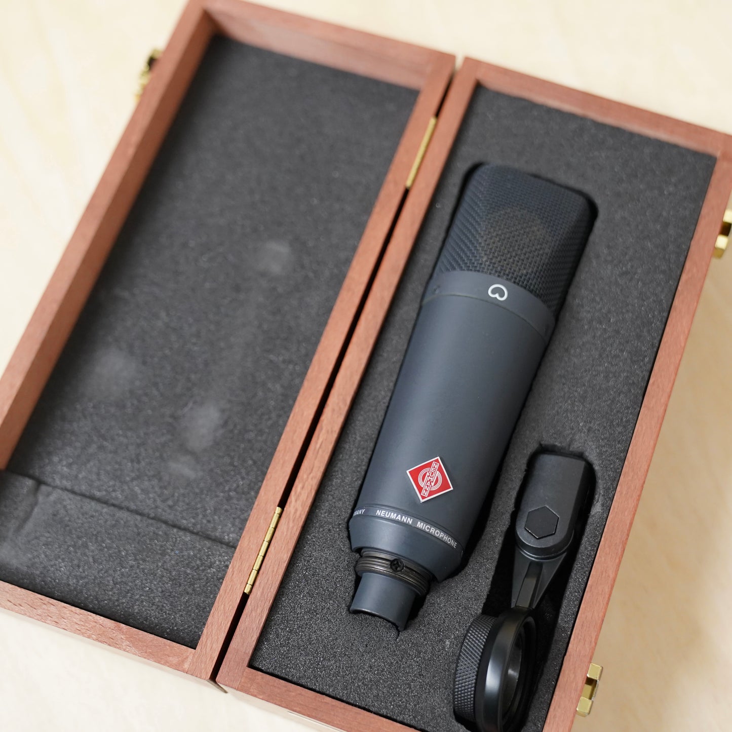 Neumann TLM 193