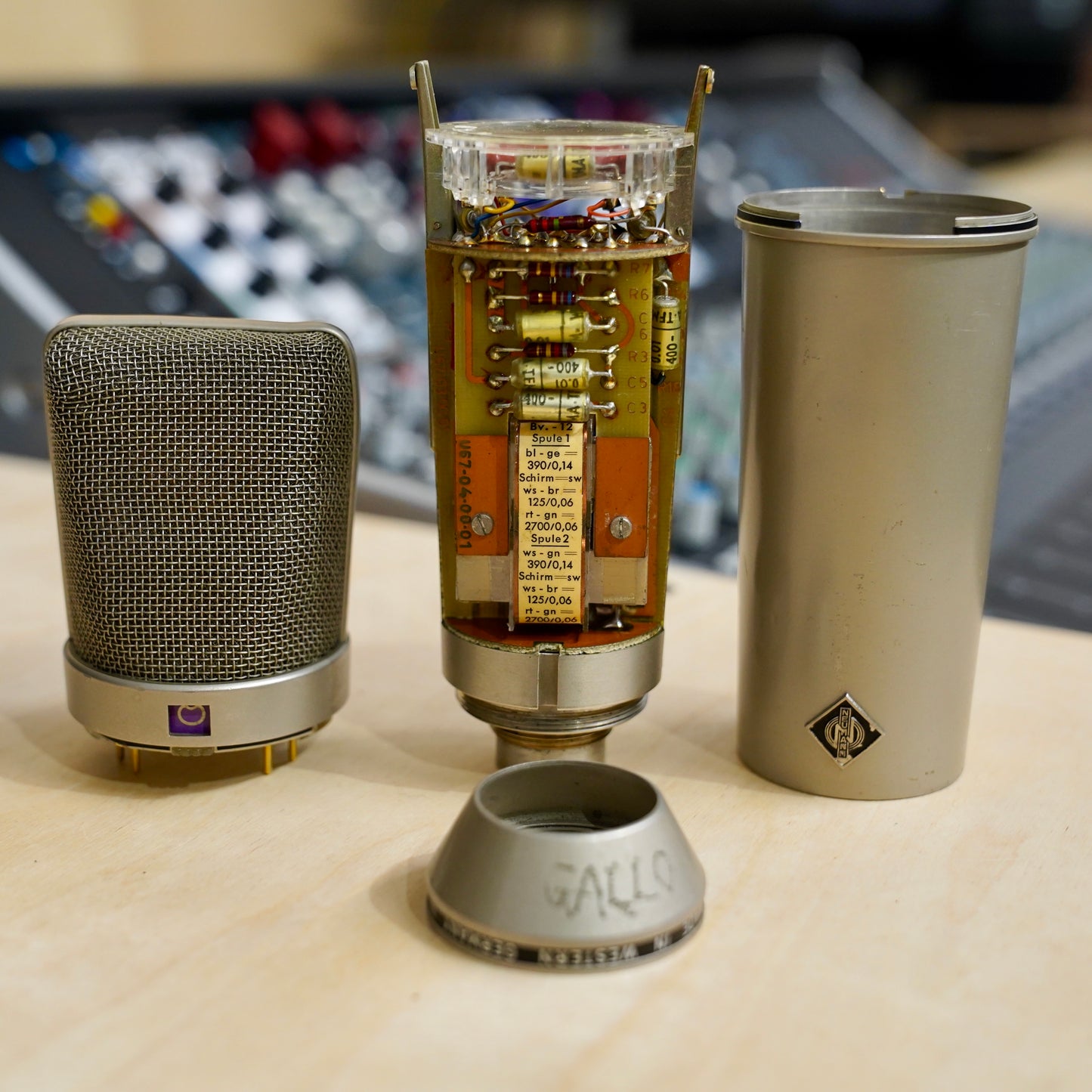 Neumann U67