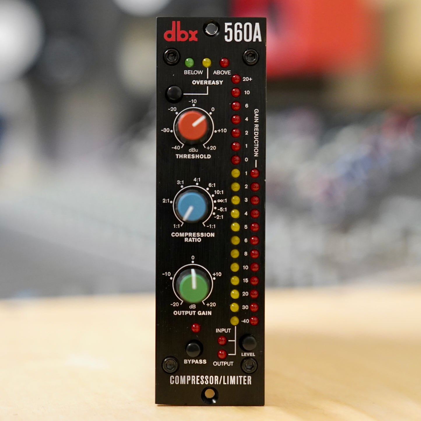 DBX 560A Compressor/Limiter