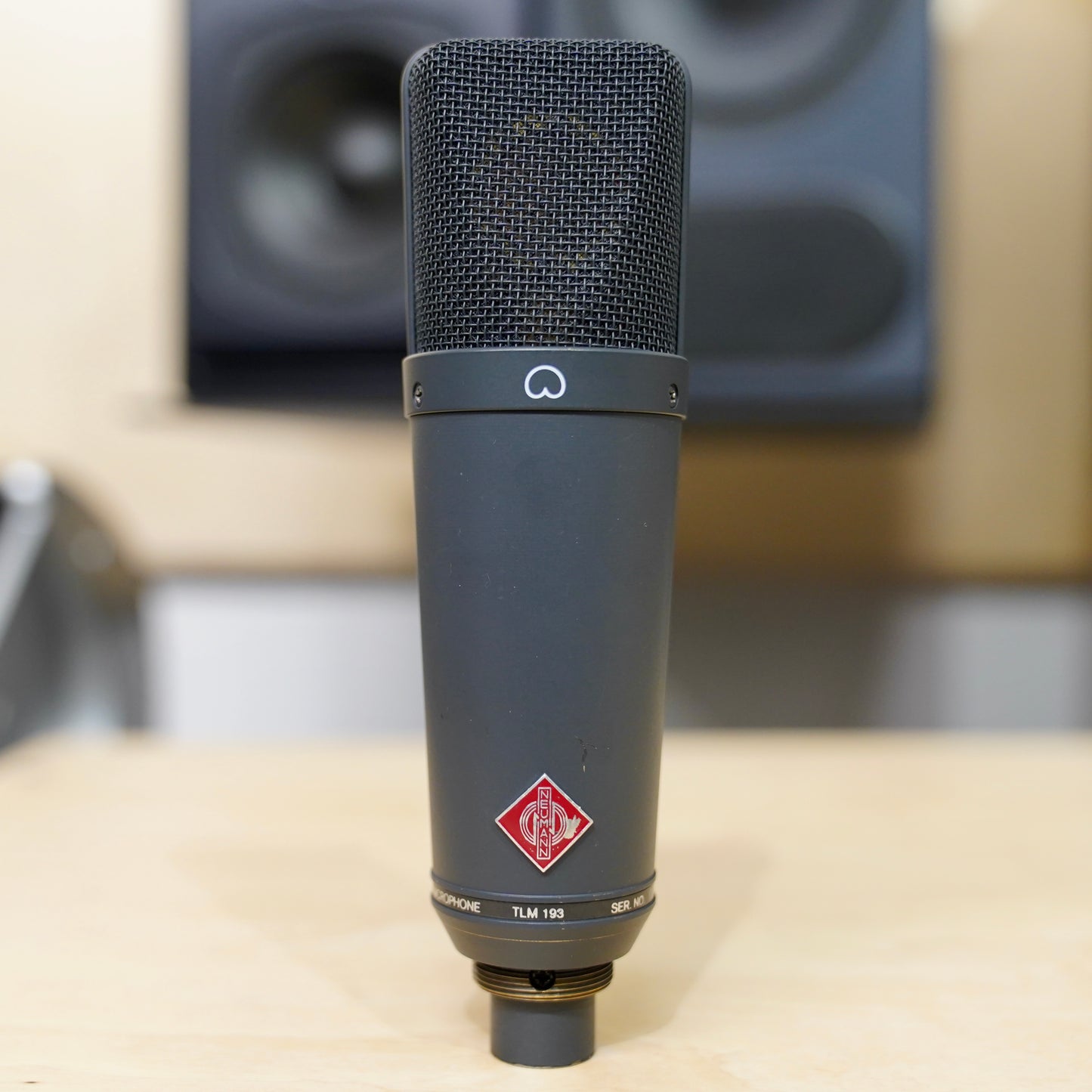 Neumann TLM 193