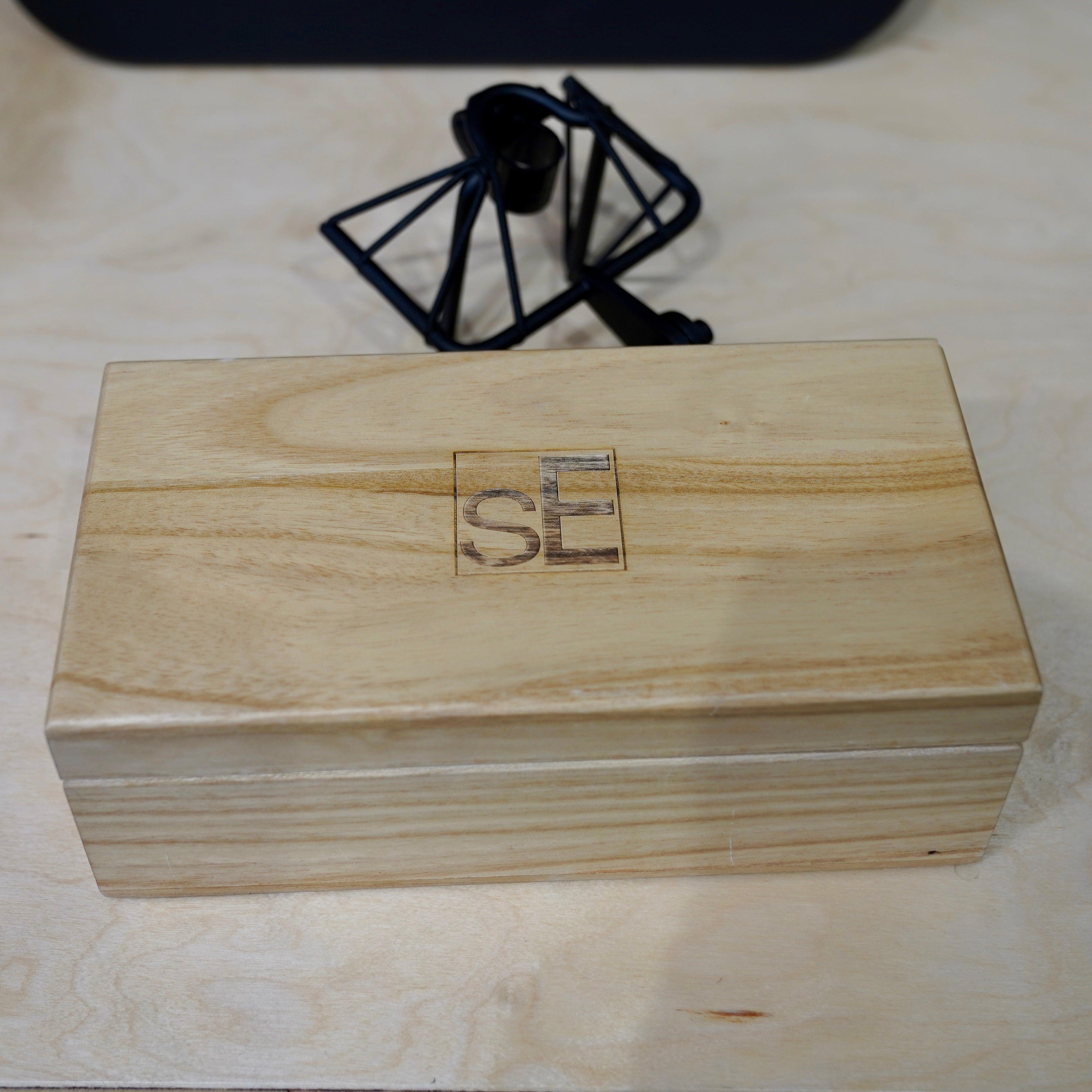 sE Electronics Voodoo VR1 Passive Ribbon Microphone