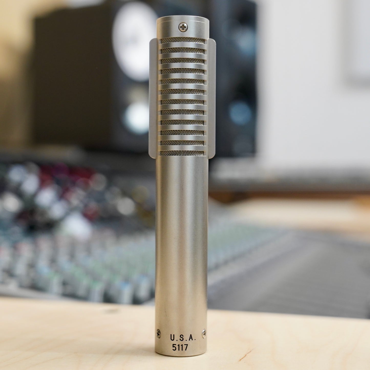 Royer R-121 Ribbon Microphone