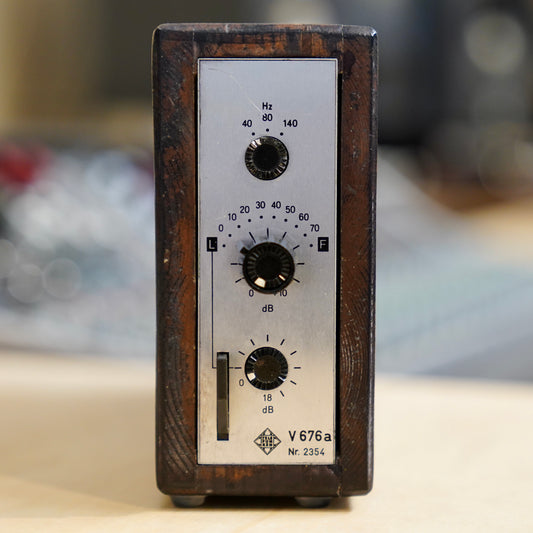 Telefunken v676A Preamp