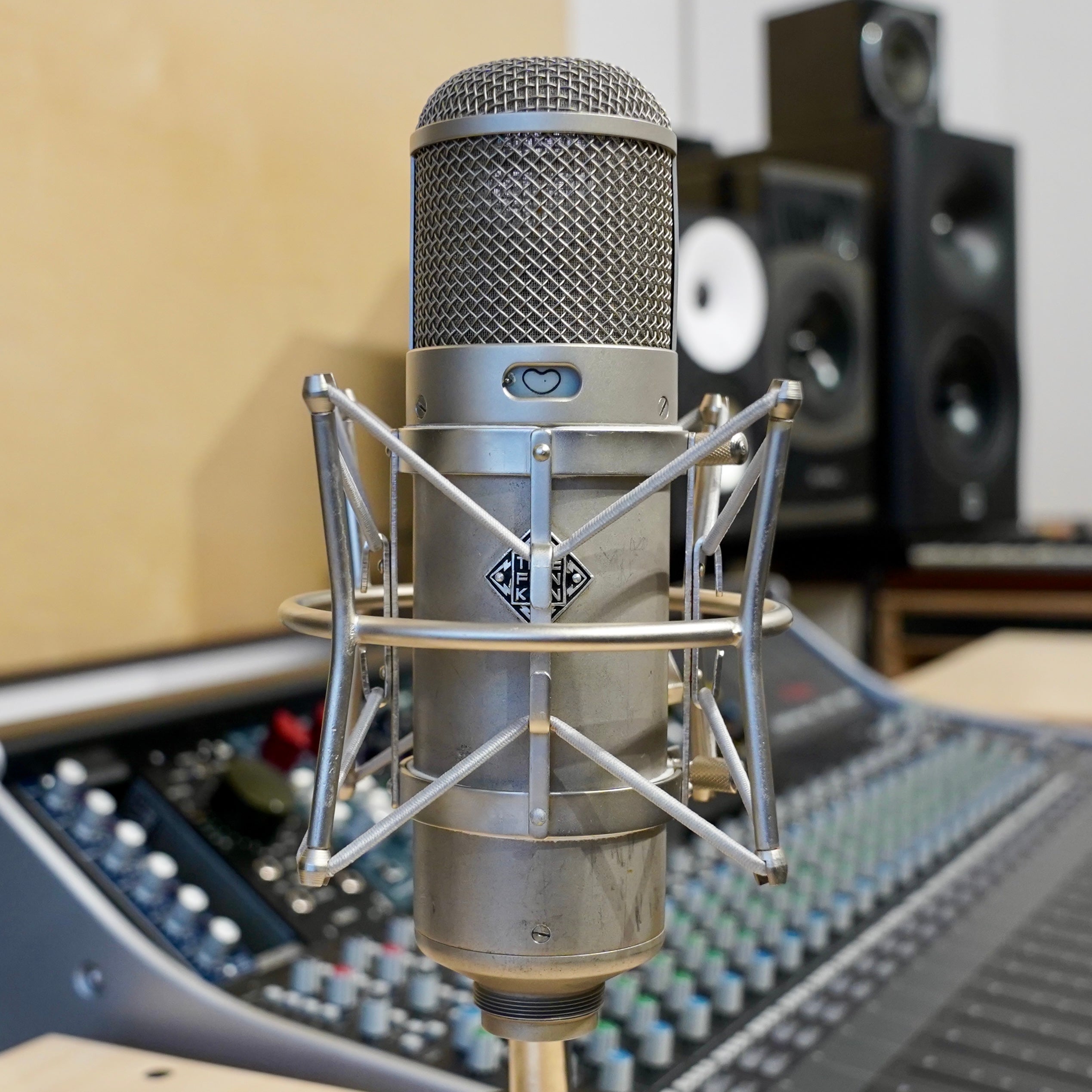 Telefunken U47 Vintage Tube Microphone