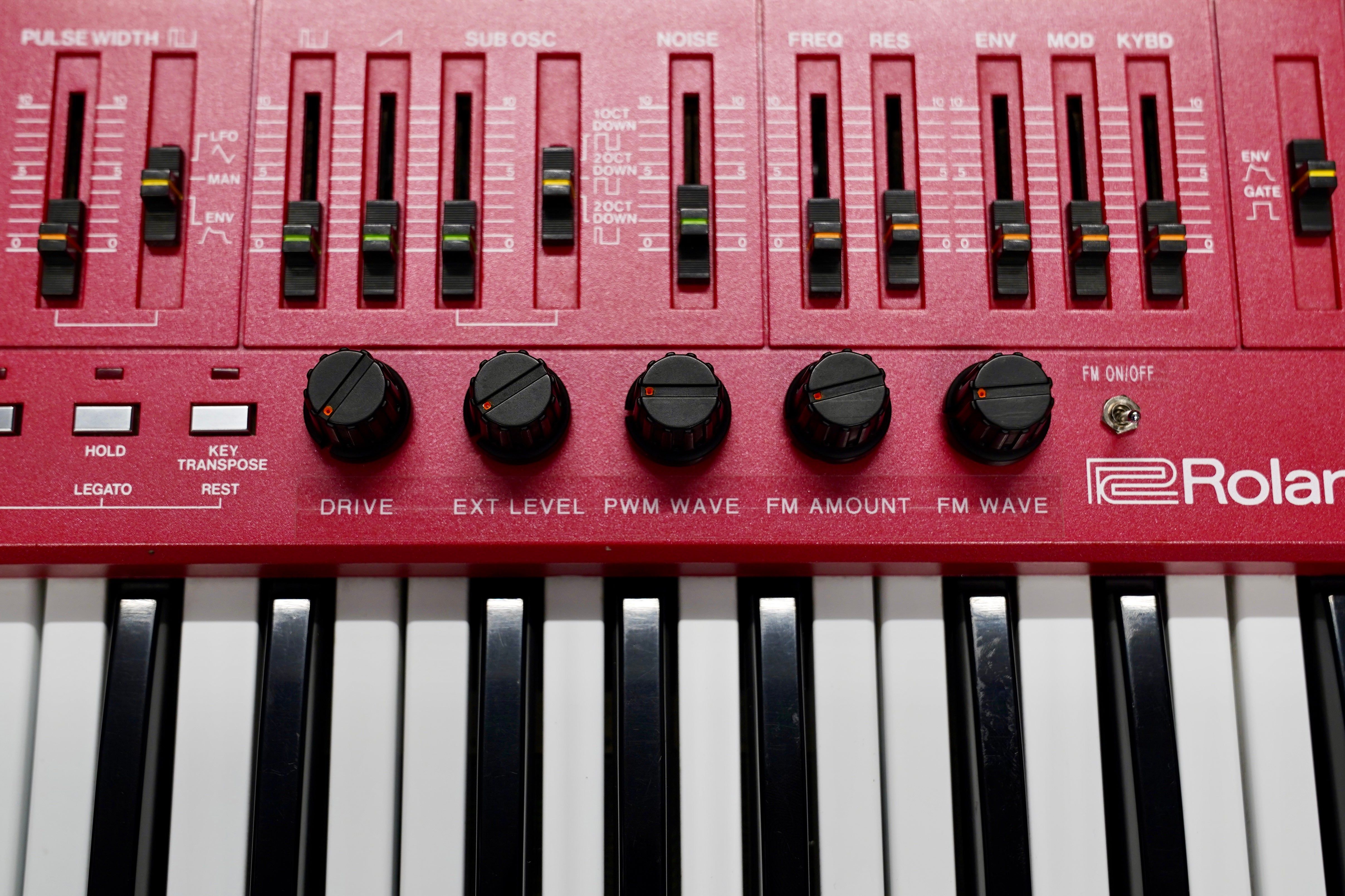 Roland SH-101 (Red)