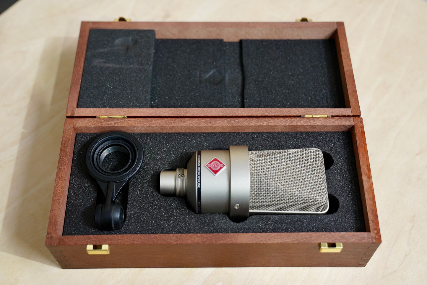 Neumann TLM 103