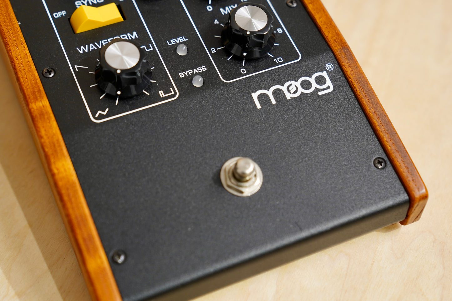 Moog Moogerfooger MF-107 FreqBox