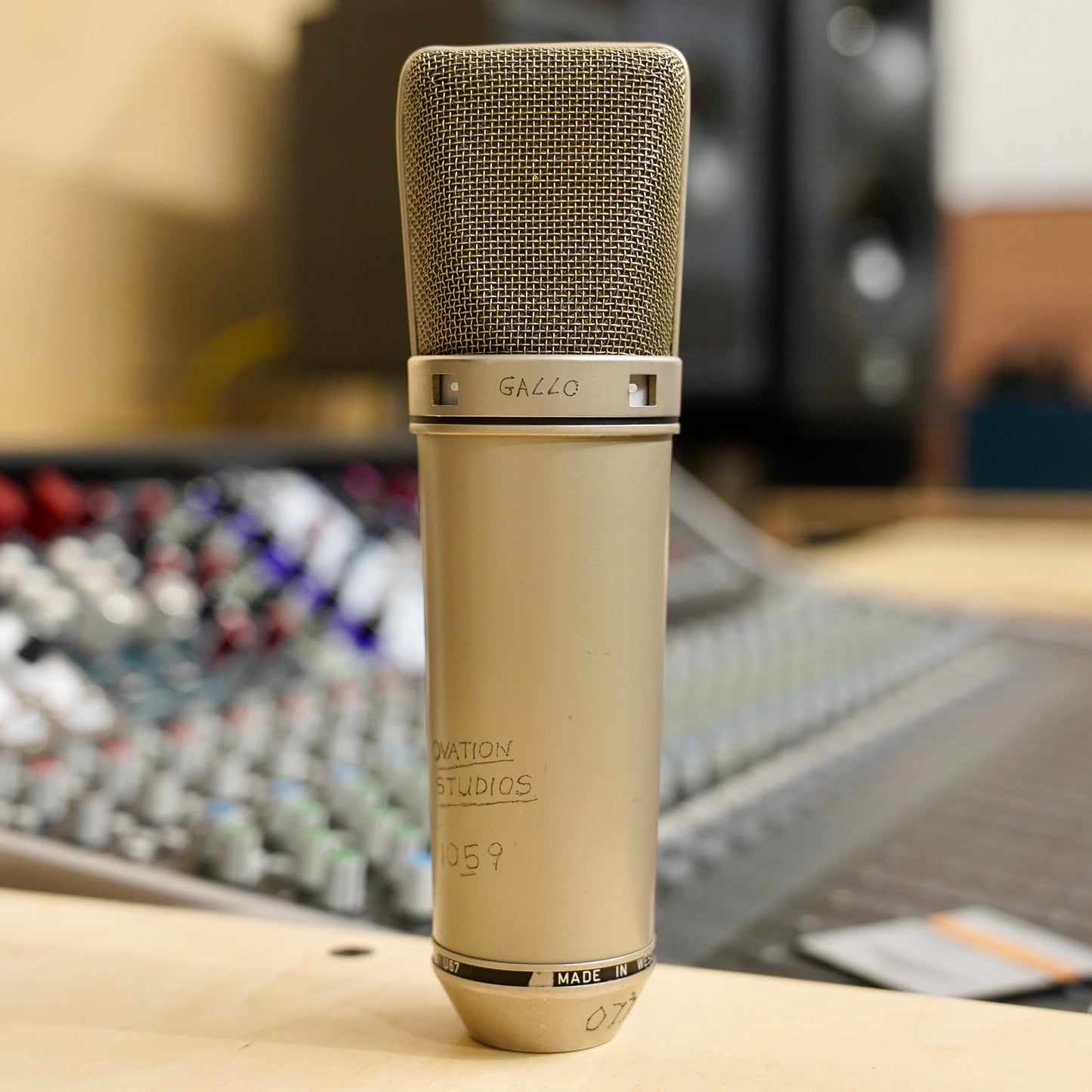 Neumann U67