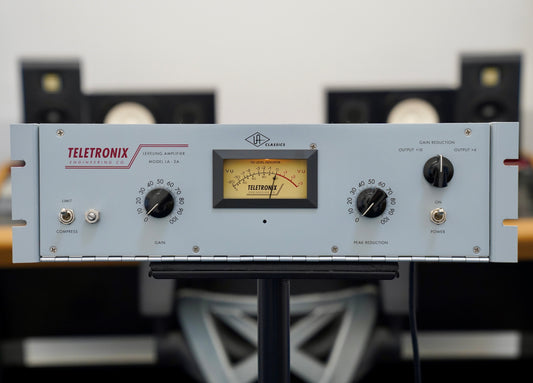 Universal Audio LA-2A Leveling Amplifier