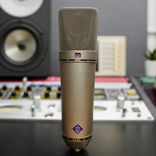 Neumann U87 (1979)