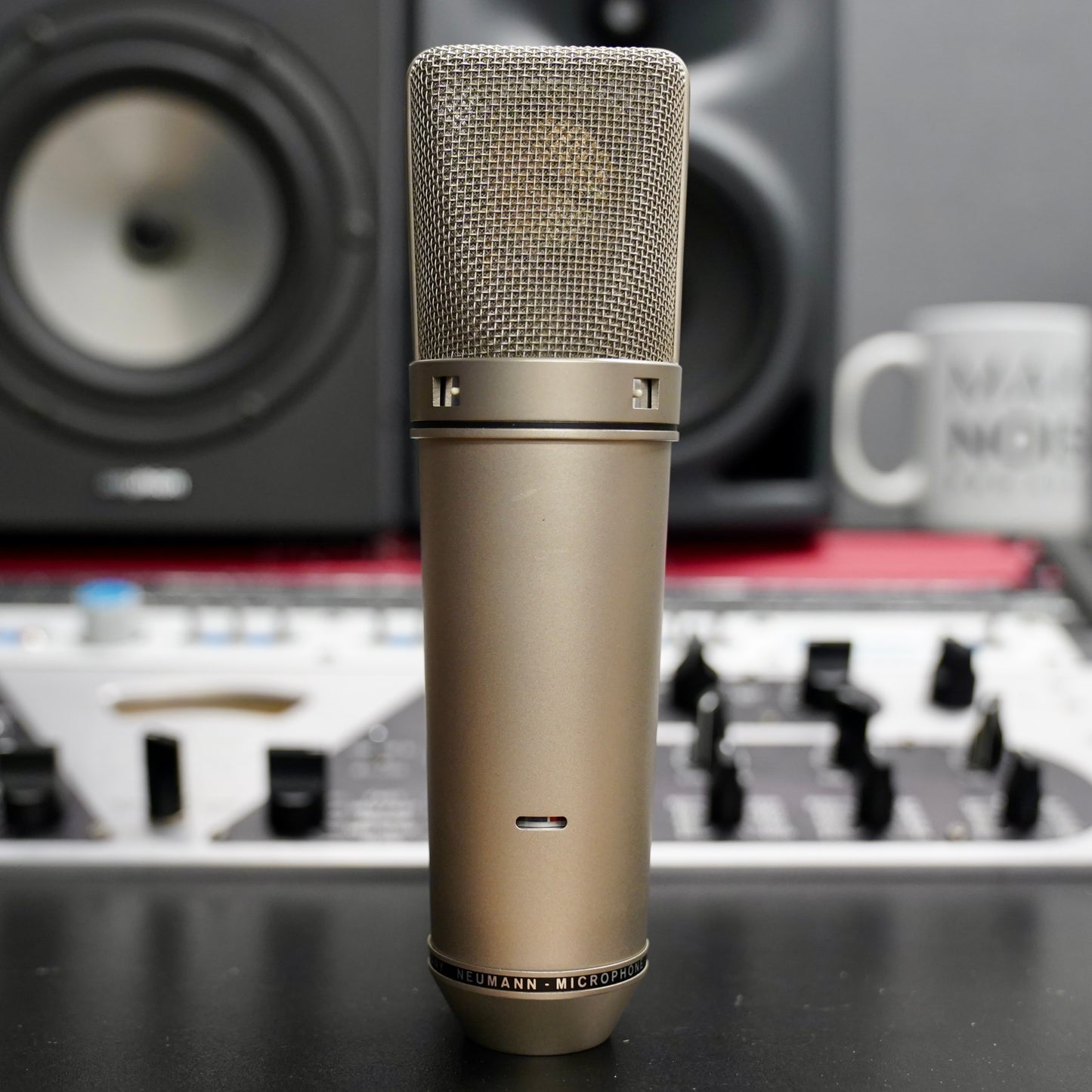 Neumann U87 (1976)