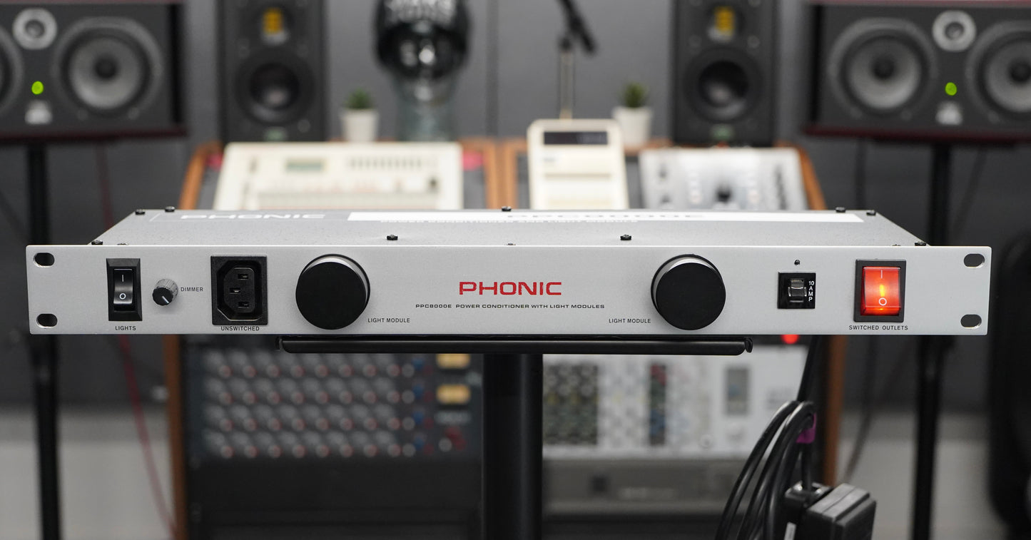 Phonic PPC8000E Power Conditioner with Rack Light Modules