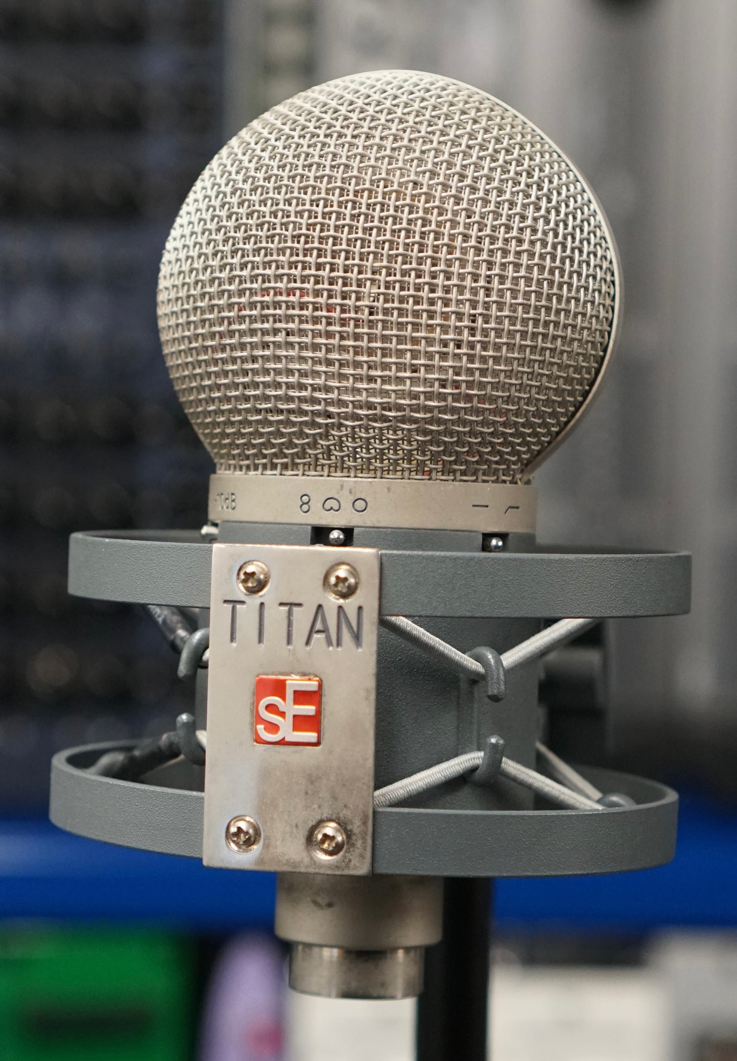 sE Electronics Titan