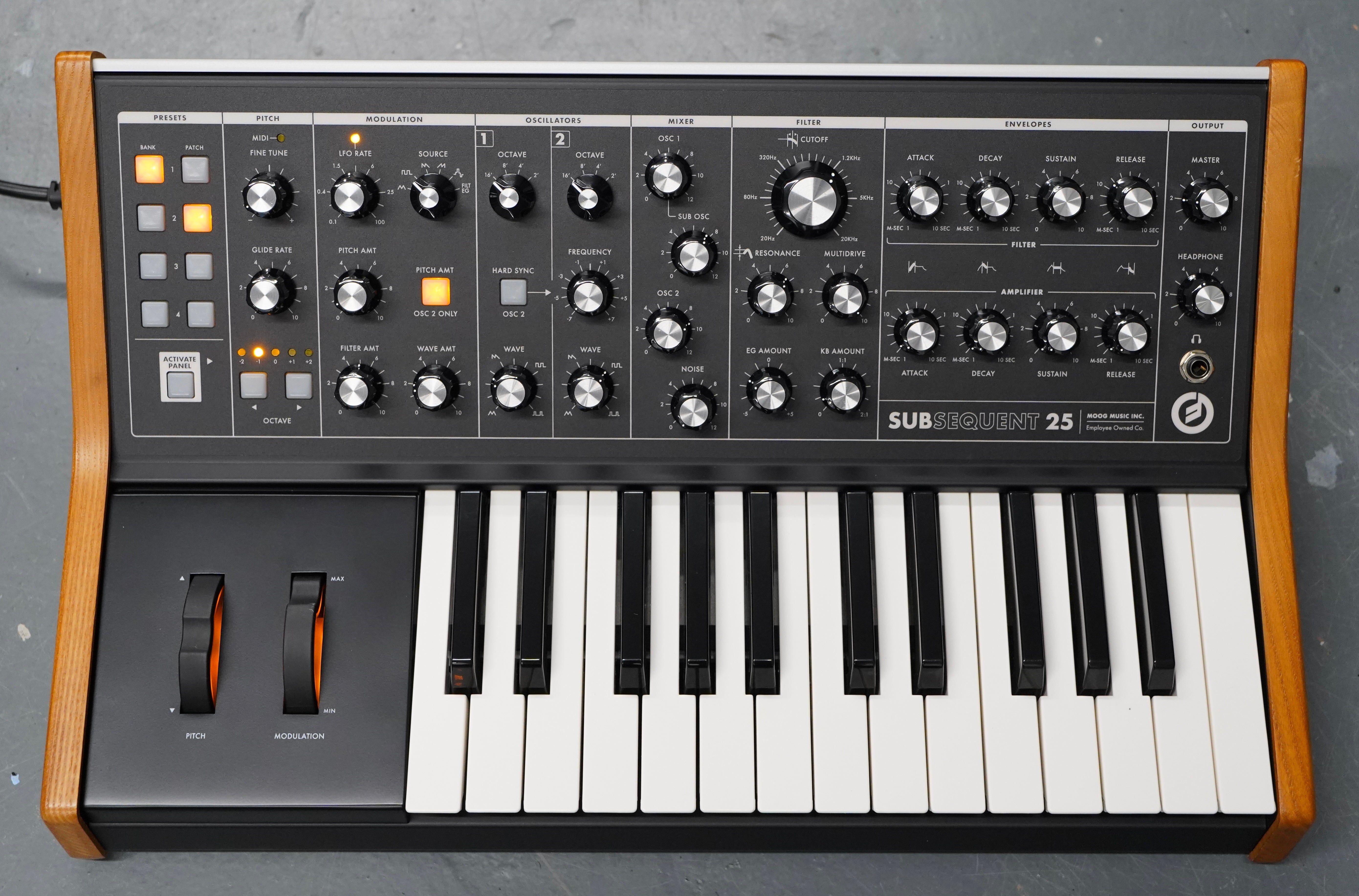 Moog Subsequent 25